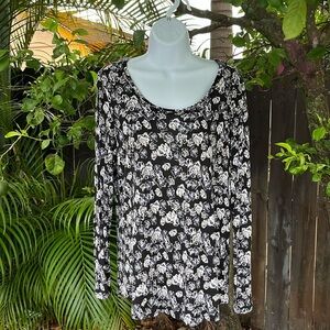 SIMPLY VERA Black Floral Print Long Sleeve Top size large